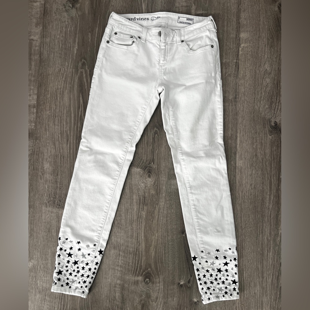 Vineyard Vines White Skinny Jeans with Blue Silver Star Accents size 2